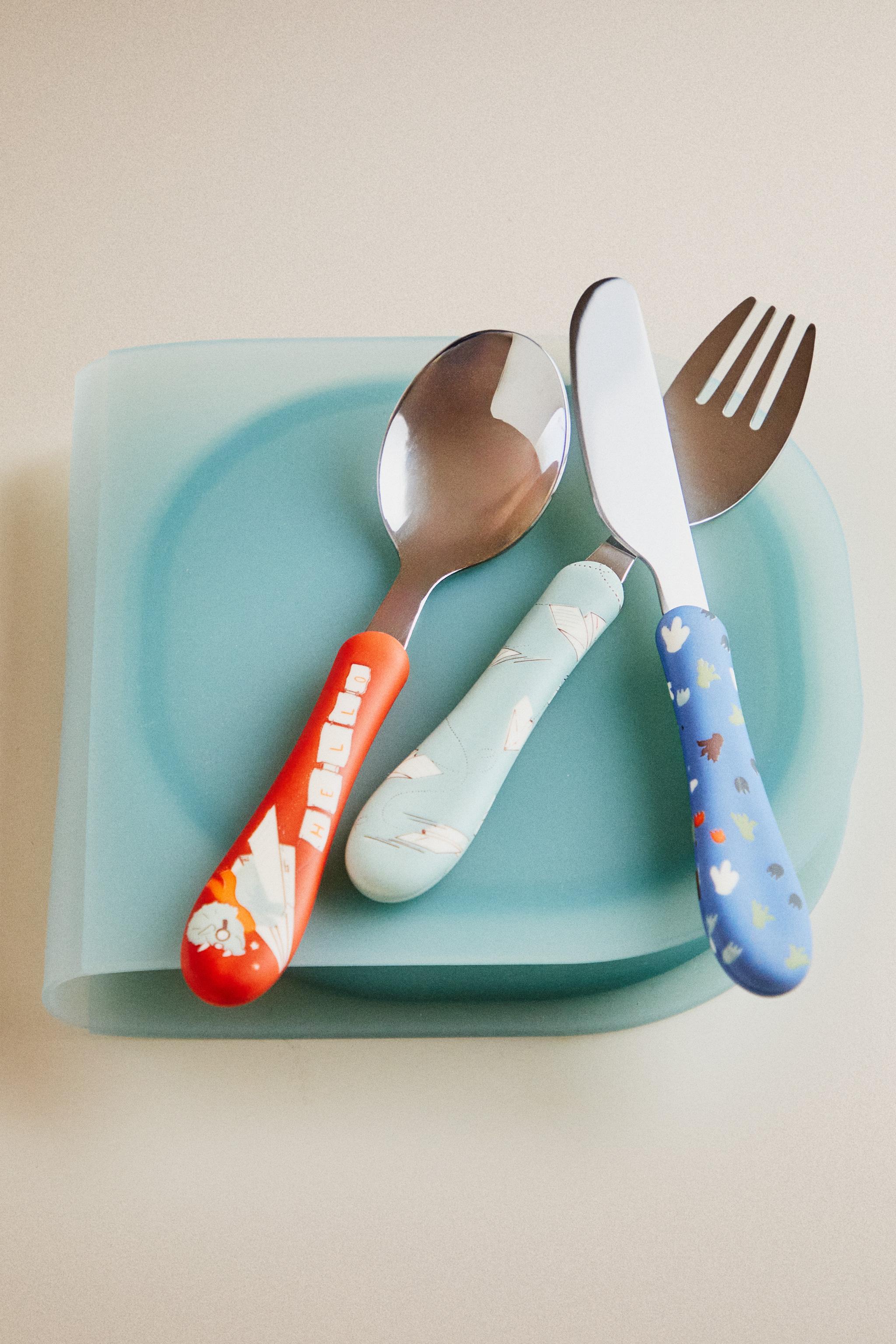 ENSEMBLE DE COUVERTS POUR ENFANT DINOSAURES