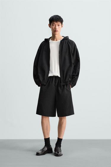 BERMUDA RELAXED FIT SEERSUCKER - Preto da Zara - Imagem 0