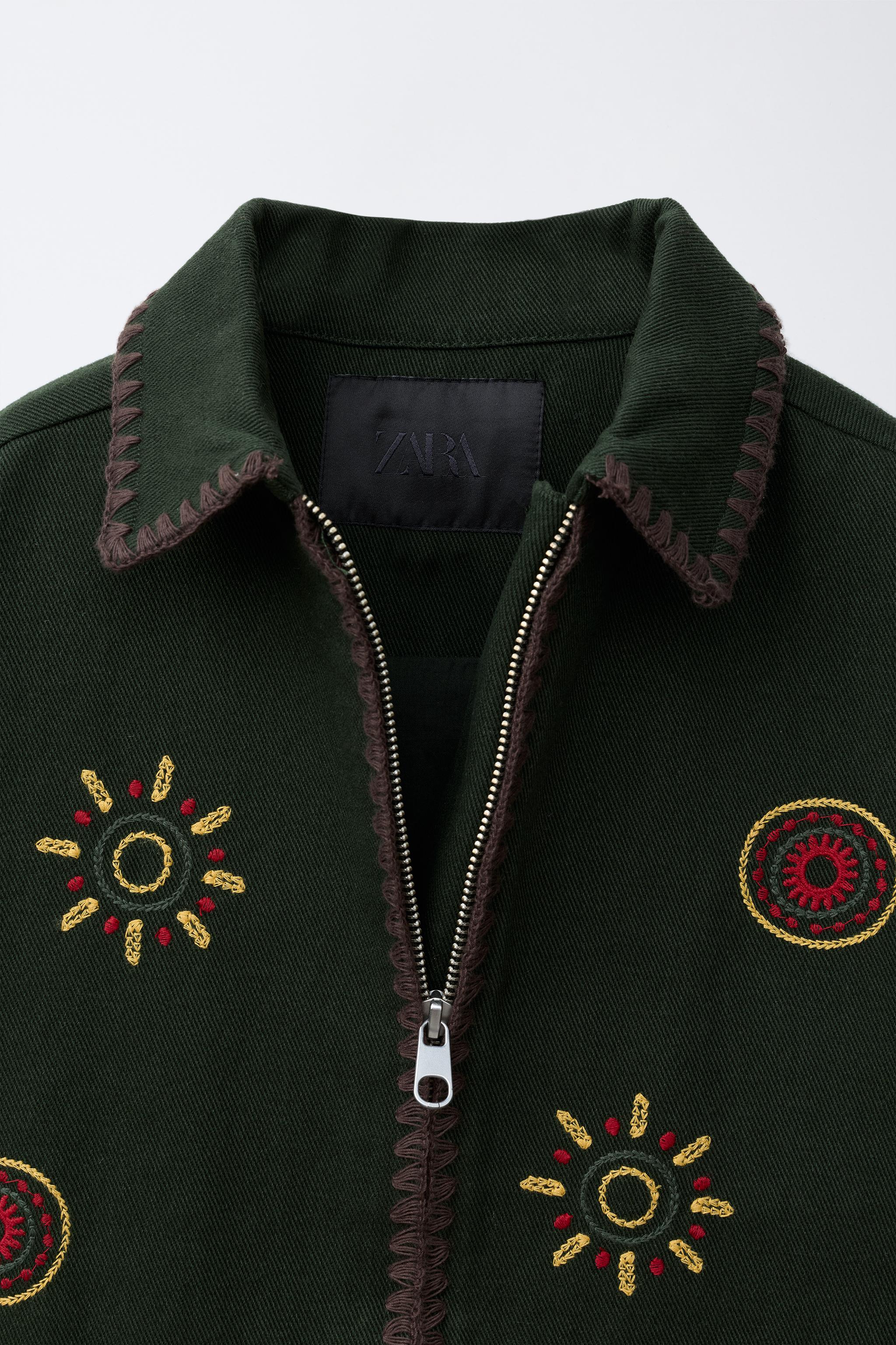 VESTE BRODERIES EN CONTRASTE