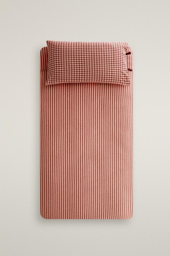 KIDS' REVERSIBLE COTTON FLANNEL DUVET COVER - Pink by Zara - Image 0