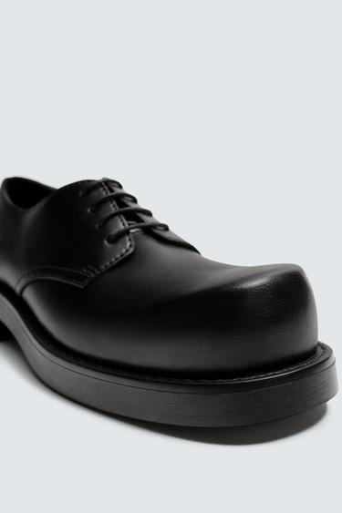 CHAUSSURES CHICS À SEMELLES ÉPAISSES - Noir de Zara - Image 2