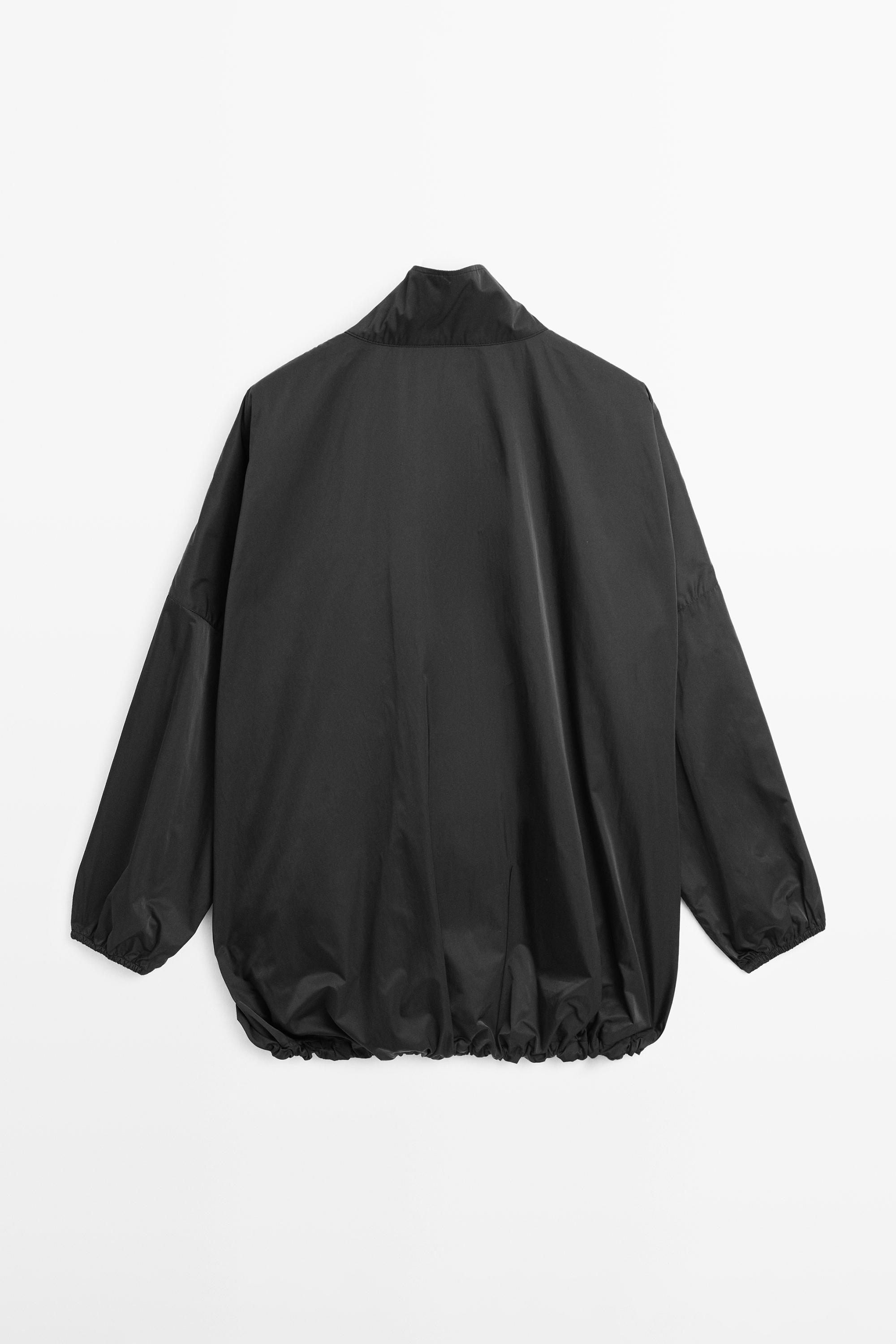 Bomber jacket with pocket details
