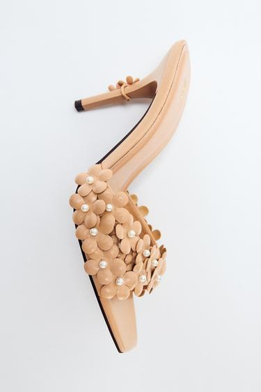 FLORAL APPLIQUÉ HEELED SANDALS - Beige by Zara