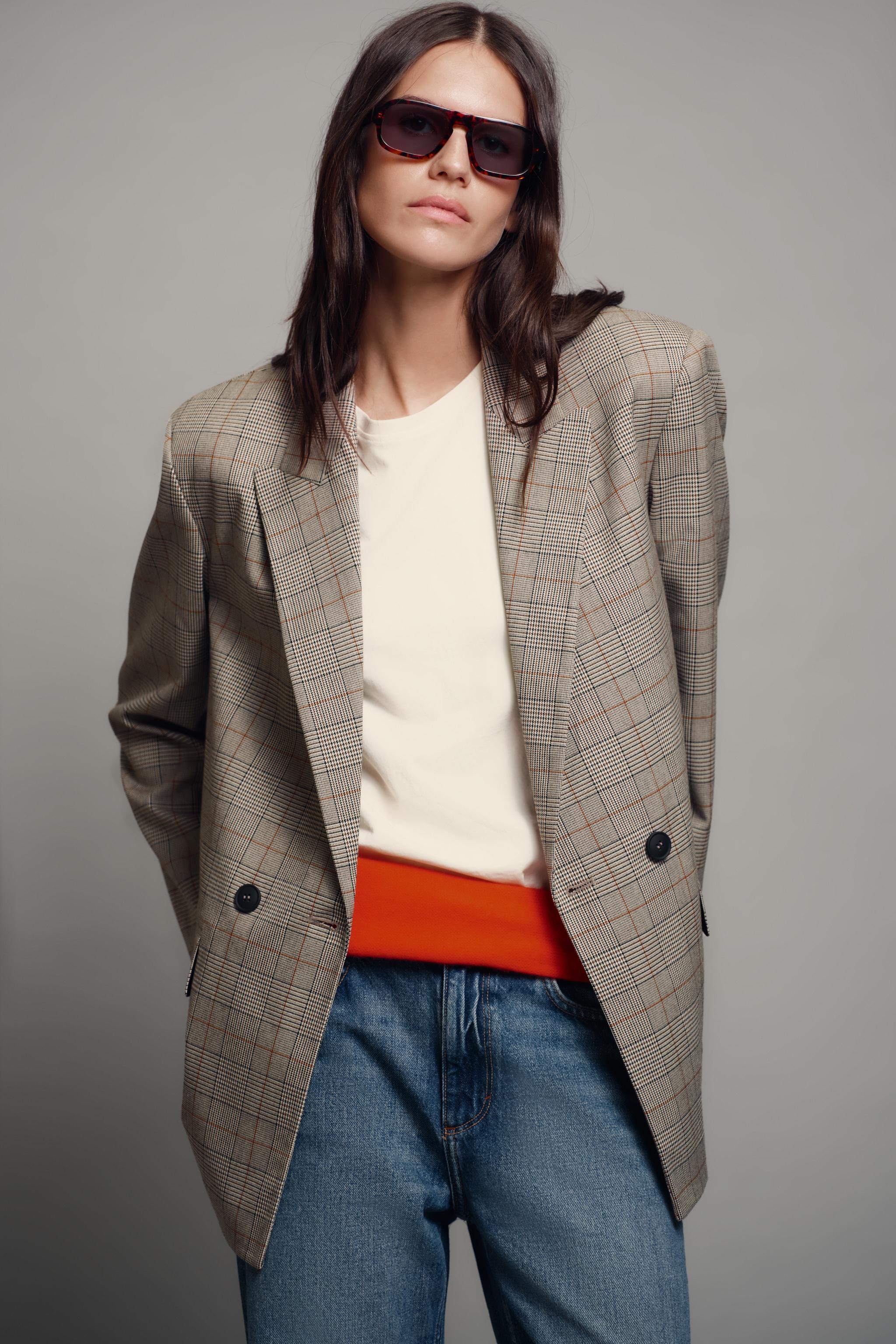 OVERSIZED DOUBLE-BREASTED BLAZER