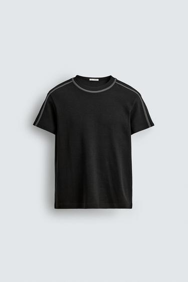 CAMISETA SLIM FIT CONTRASTE - Negro de Zara
