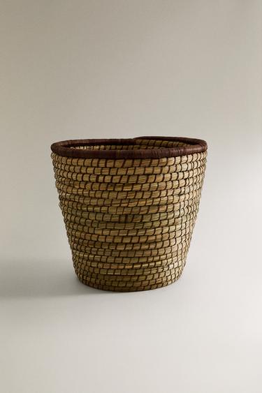 ROUND WOVEN BASKET - Beige claro de Zara - Imagen 0