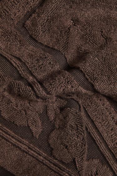 VELOUR JACQUARD BATH MAT - Chocolate by Zara - Image 3