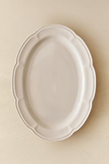 PORCELAIN SERVING DISH WITH RAISED DESIGN - White by Zara - Image 4