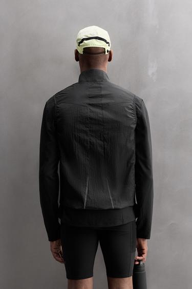 GILET TECHNIQUE LÉGER - Noir de Zara - Image 2