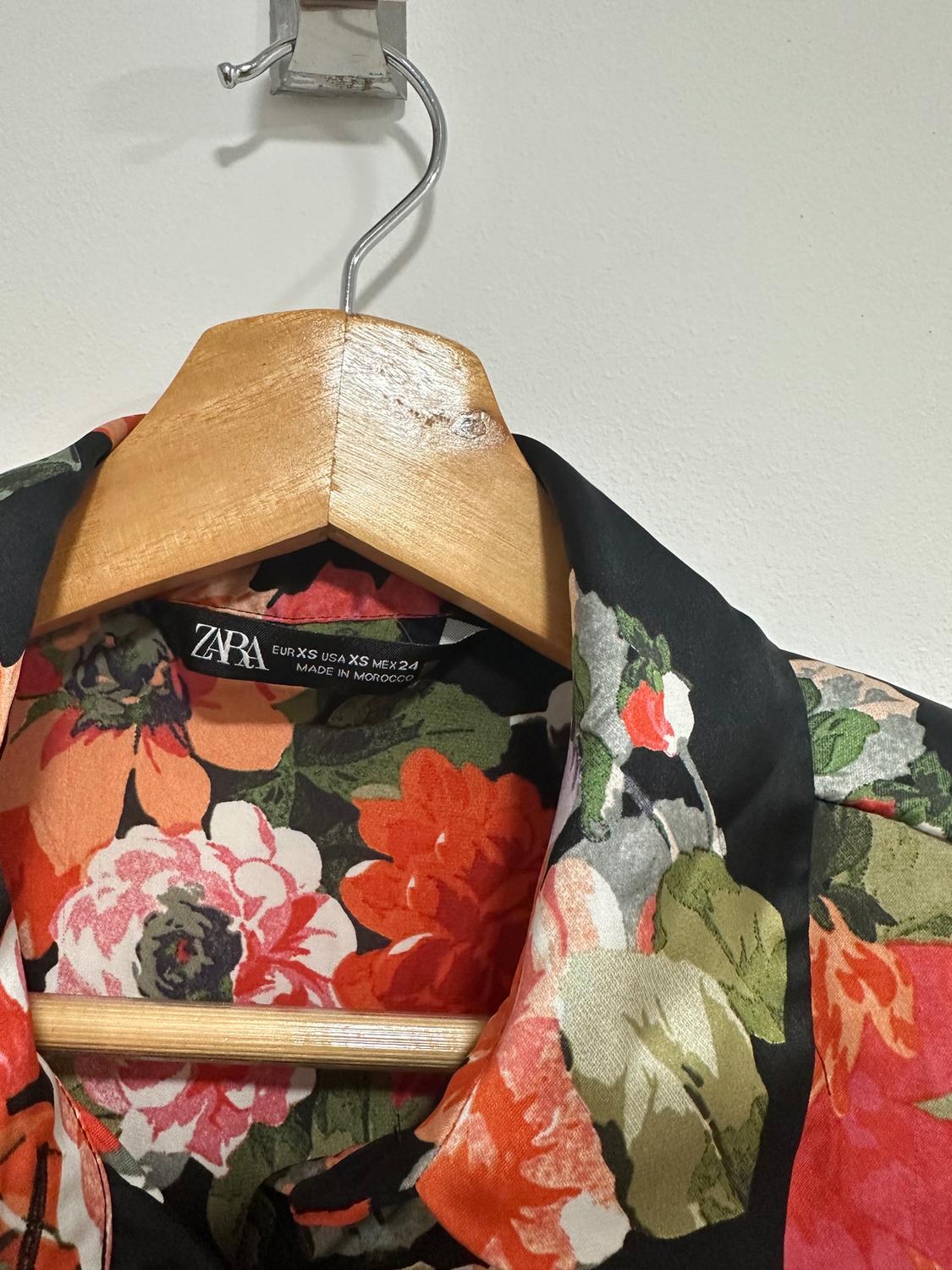 PRINTED SHIRT WITH SHOULDER PADS - Image 3