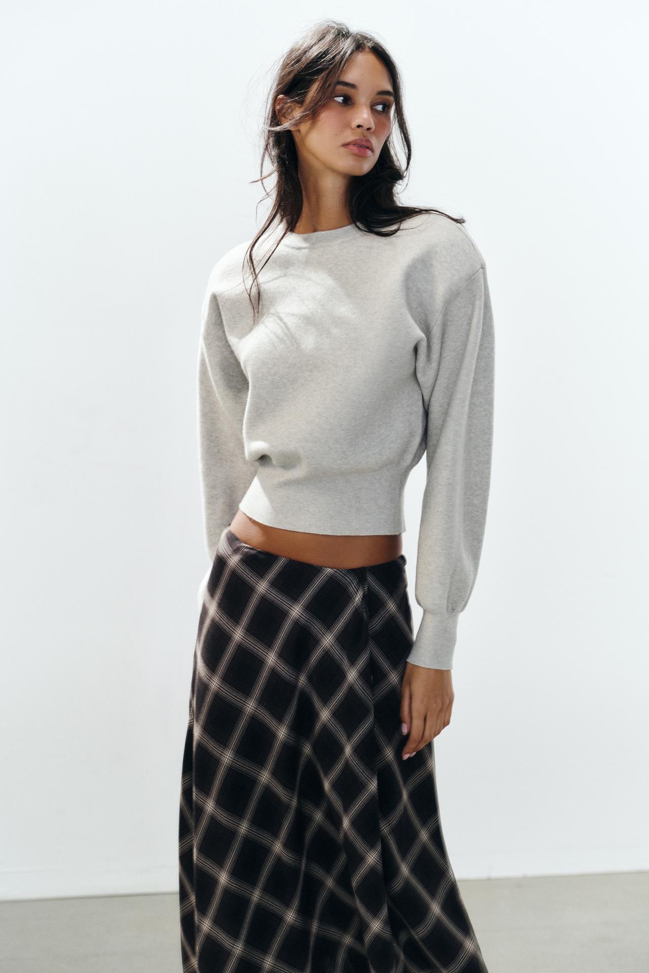 SHOULDER PAD KNIT SWEATER — Gray