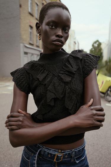 TOP EN MAILLE POINTELLE VOLANTS - Noir de Zara - Image 1