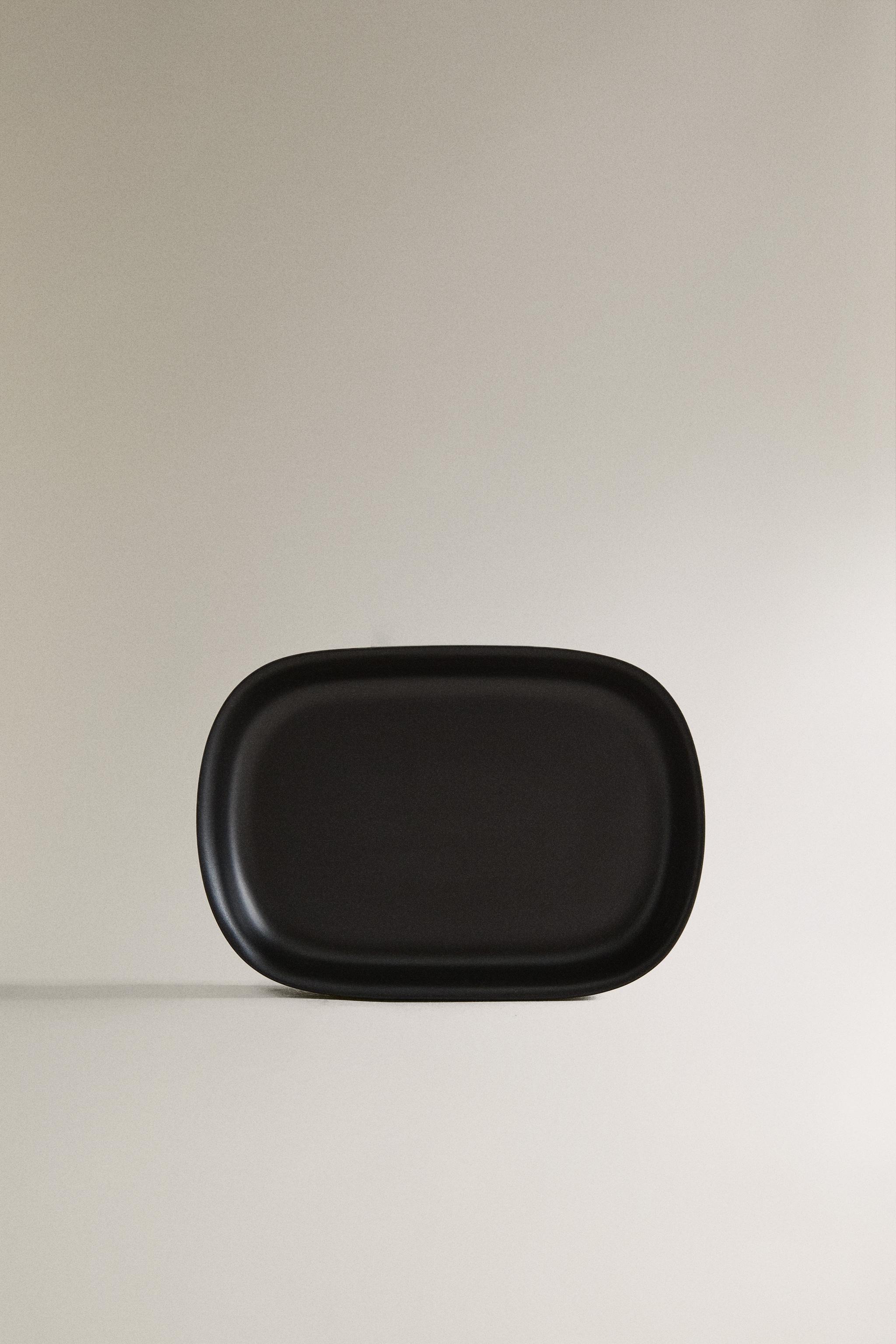 BLACK RESIN SOAP DISH — Black