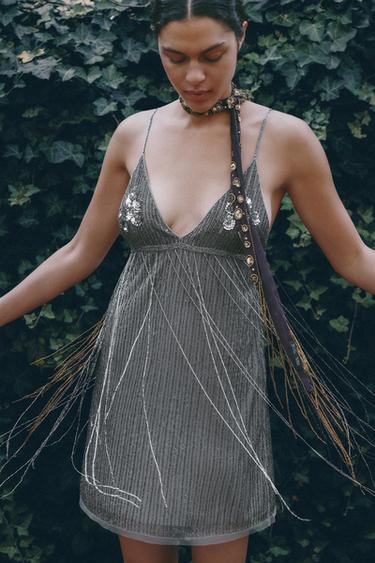 VESTIDO CORTO FLECOS ABALORIOS - Plata de Zara