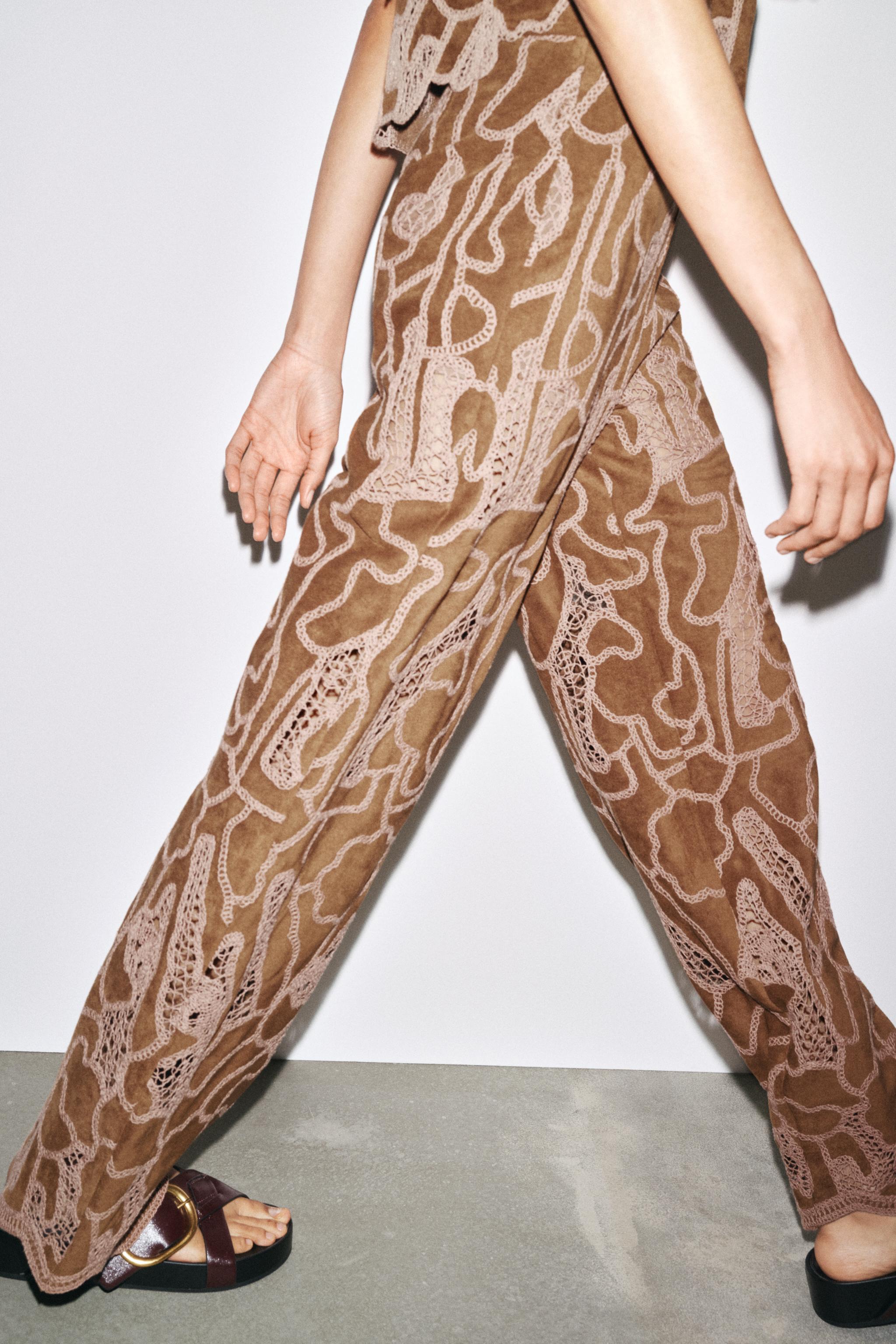 ZARA クロシェ編みフェイクスエードパンツ 4344/162 FAUX SUEDE CROCHET PANTS - Beige-brown | ZARA United States