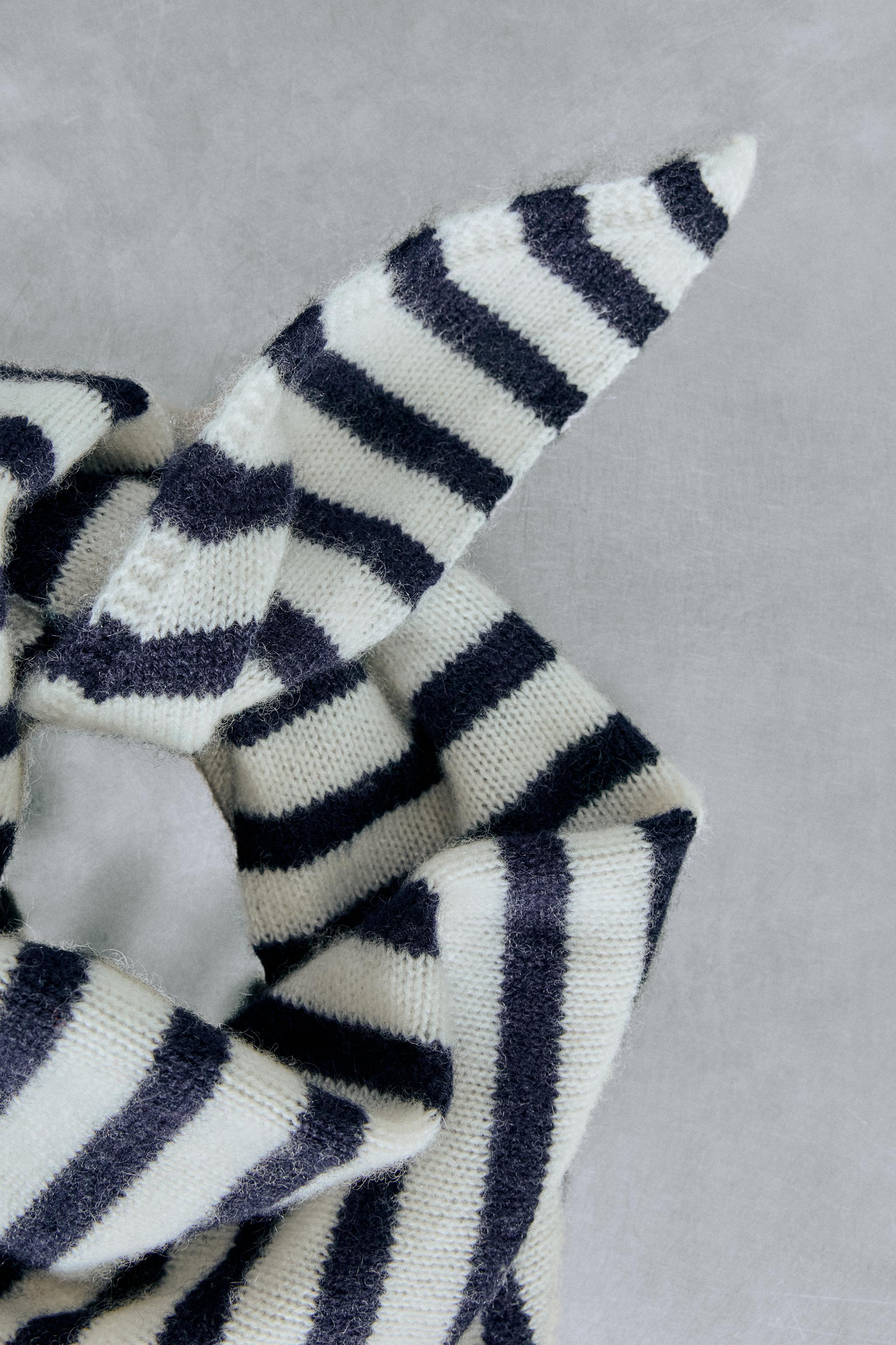 ZARA TIMELESS - 100% CASHMERE TRIANGULAR SCARF