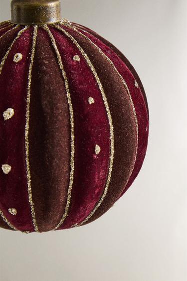 VELVET BAUBLE CHRISTMAS TREE DECORATION - GARNET by Zara - Image 3