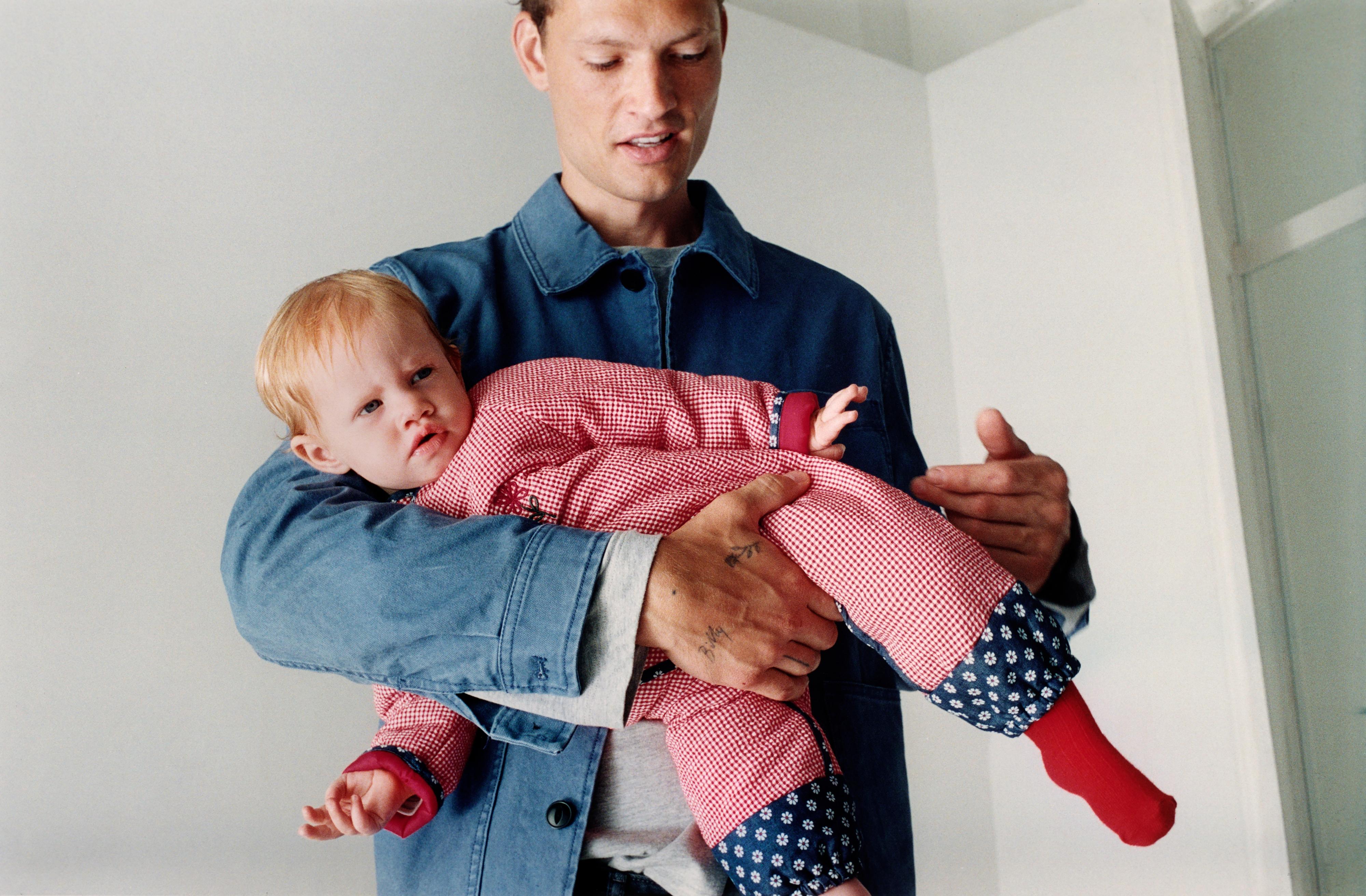 EMBROIDERED GINGHAM SWEATSHIRT — White / Red