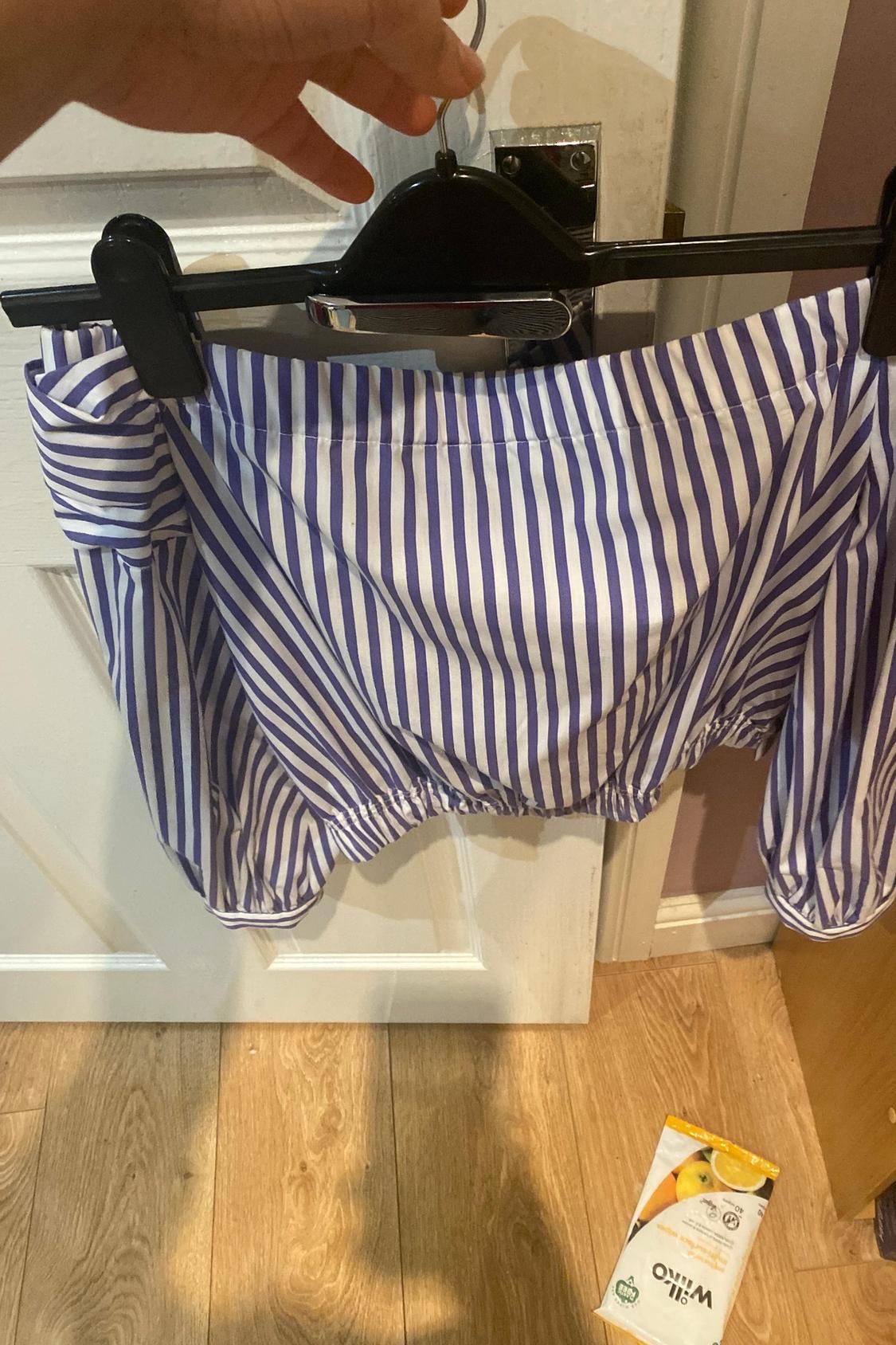 OFF-THE-SHOULDER STRIPED BLOUSE - Image 2
