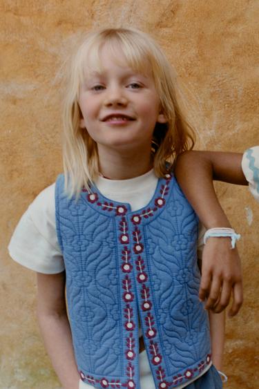 ЖИЛЕТ С ВЫШИВКОЙ — СИНИЙ от Zara