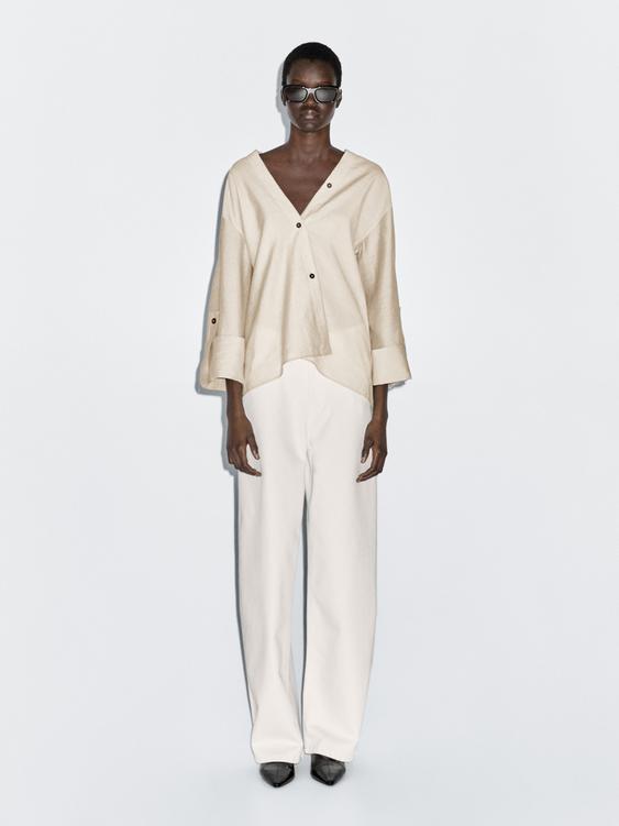 Shirt with rolled-up sleeves