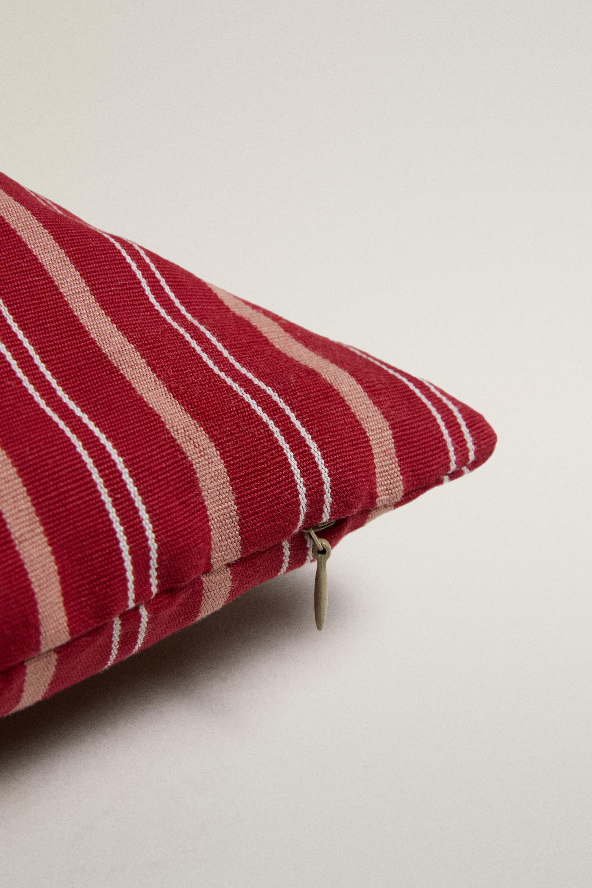 STRIPED THROW PILLOW COVER