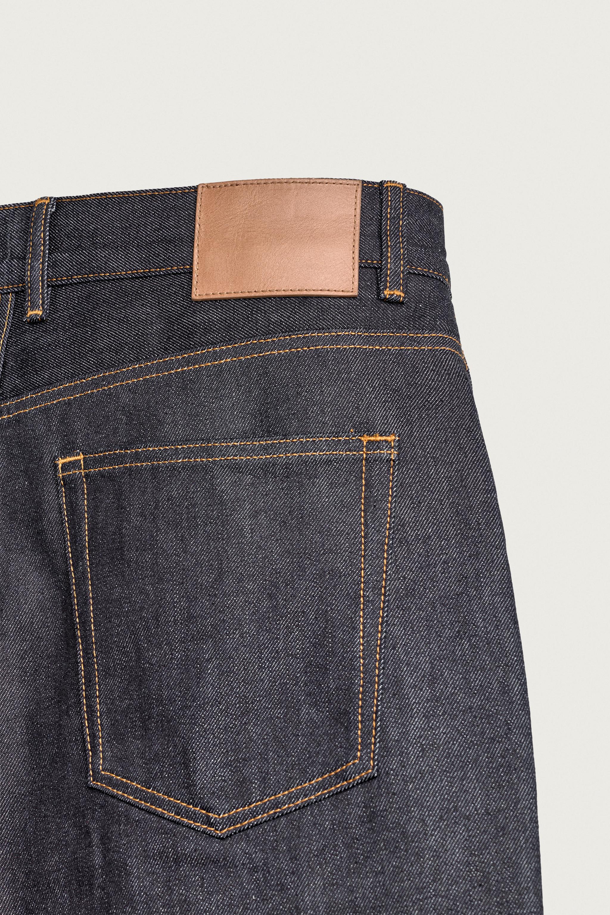 STRAIGHT-FIT JEANS