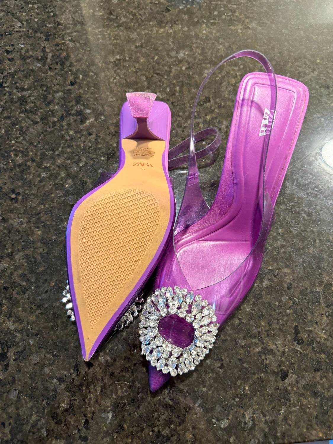 EMBELLISHED VINYL HEELED SHOES - Image 2