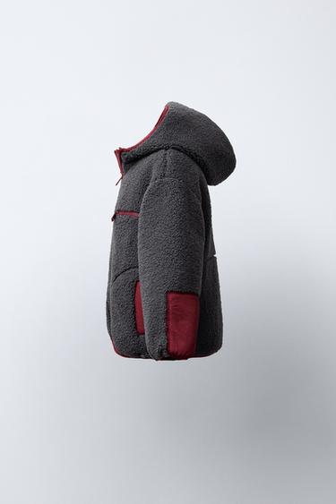 VESTE RÉVERSIBLE DÉPERLANTE EN MOUTON SYNTHÉTIQUE - Rouge foncé de Zara - Image 3