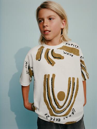 CAMISETA ESTAMPADO PALMERAS - Crudo de Zara