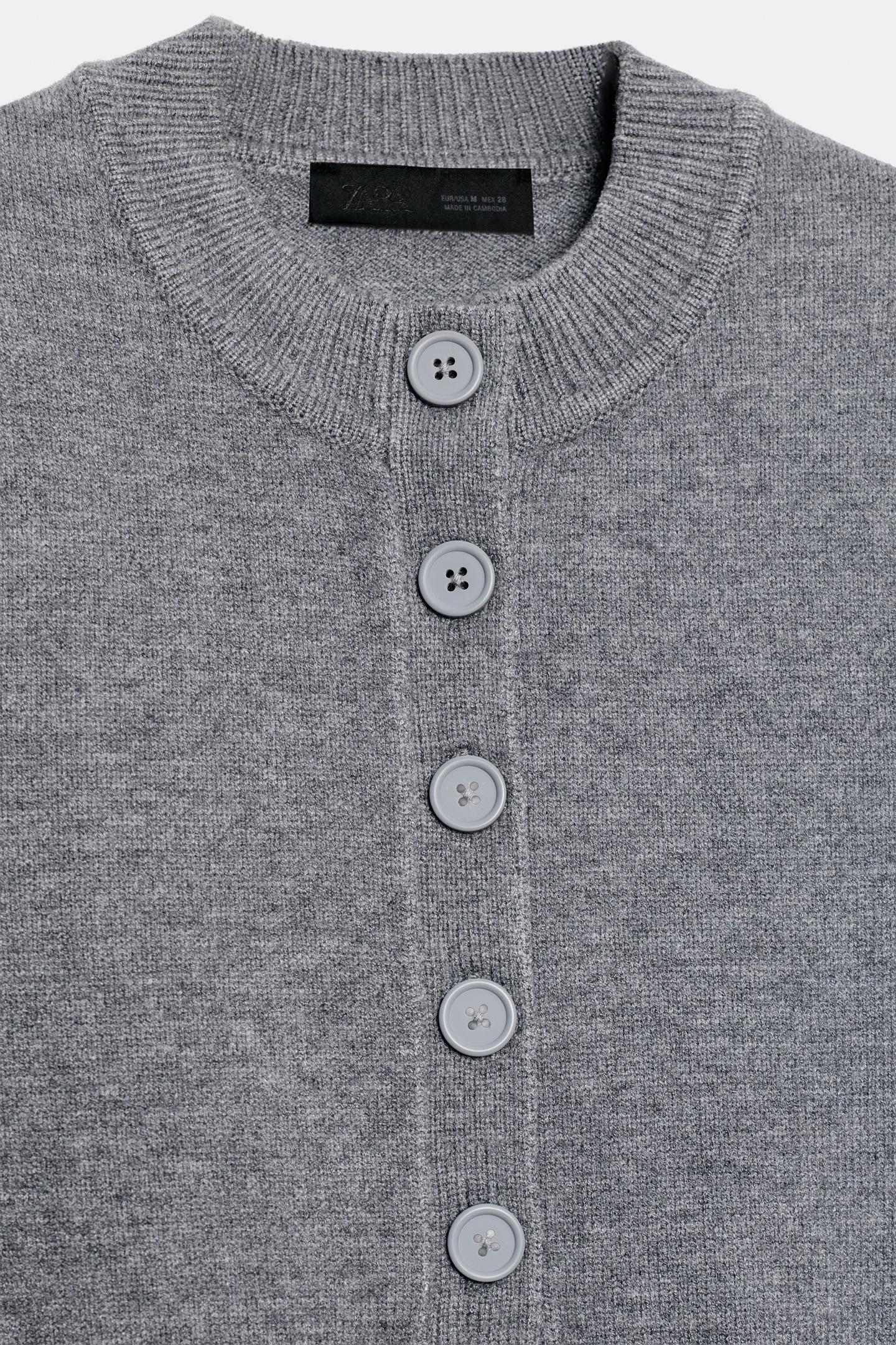 Женский топ Zara Short-Sleeve Button-Front Knit Top, цвет: Серый — фото 6