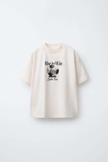 PLAYERA ESTAMPADO BALÓN - Crudo de Zara