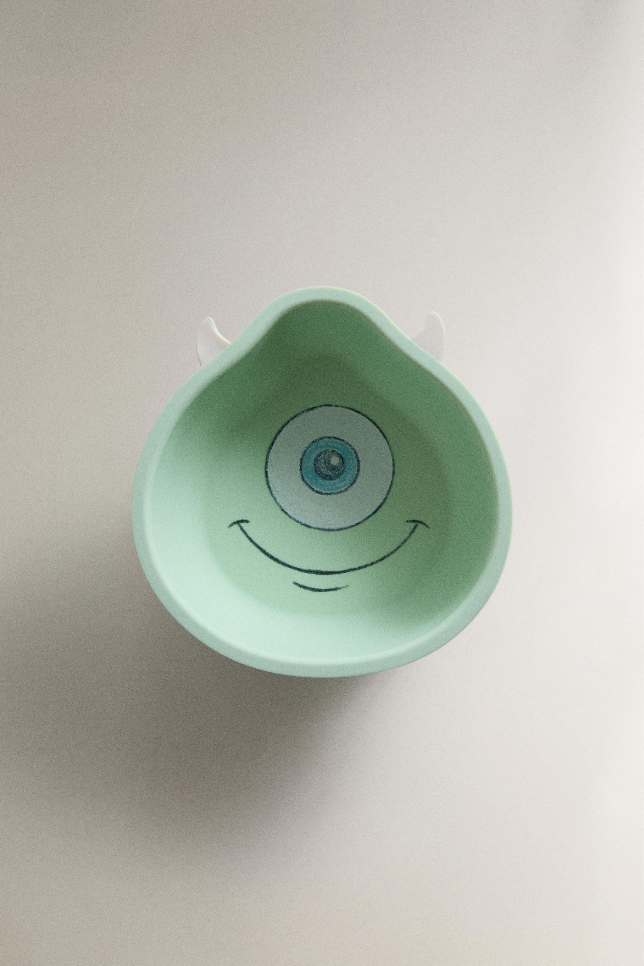 MIKE WAZOWSKI MONSTERS, INC. ©DISNEY/PIXAR BOWL