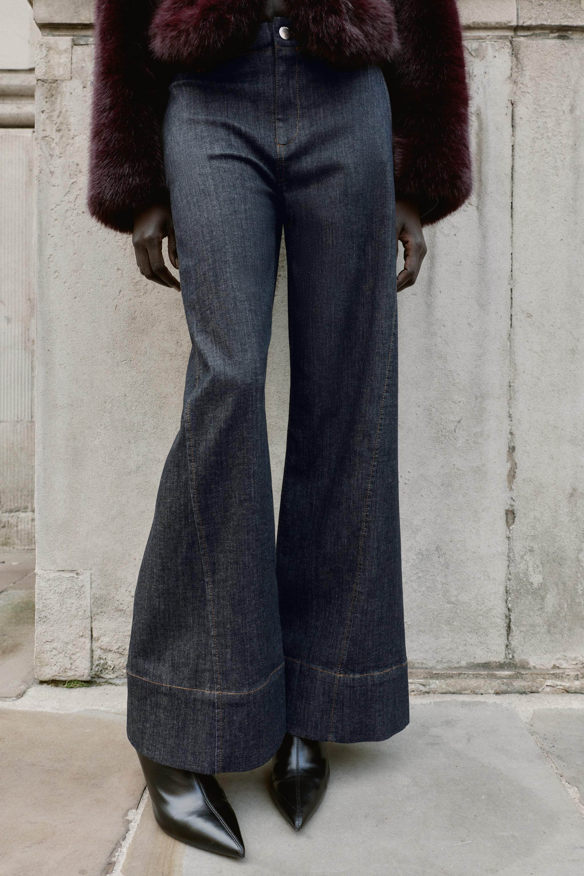 PANTALON LARGE À COUTURES