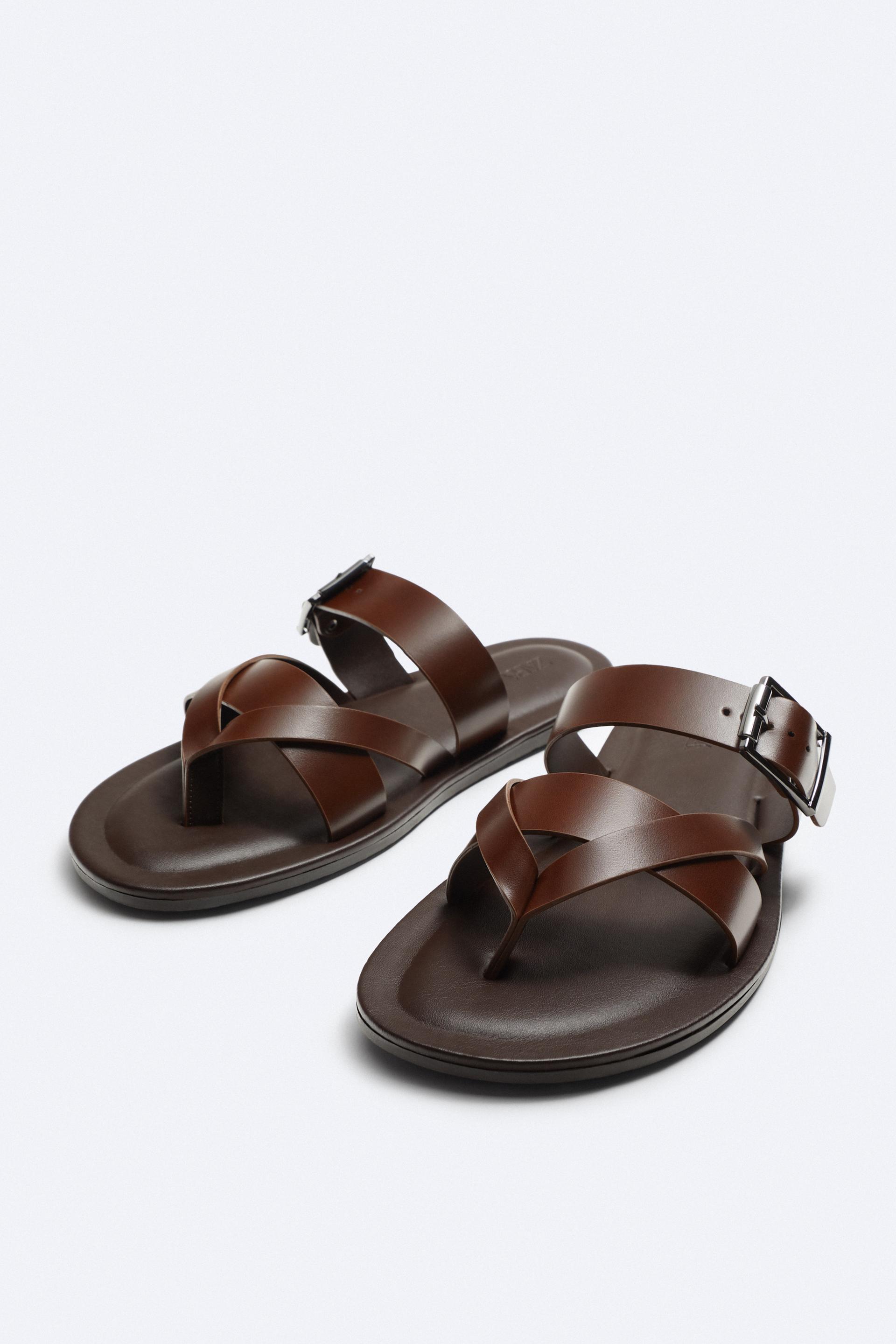 STRAPPY SANDALS WITH BUCKLE FASTENING - Black