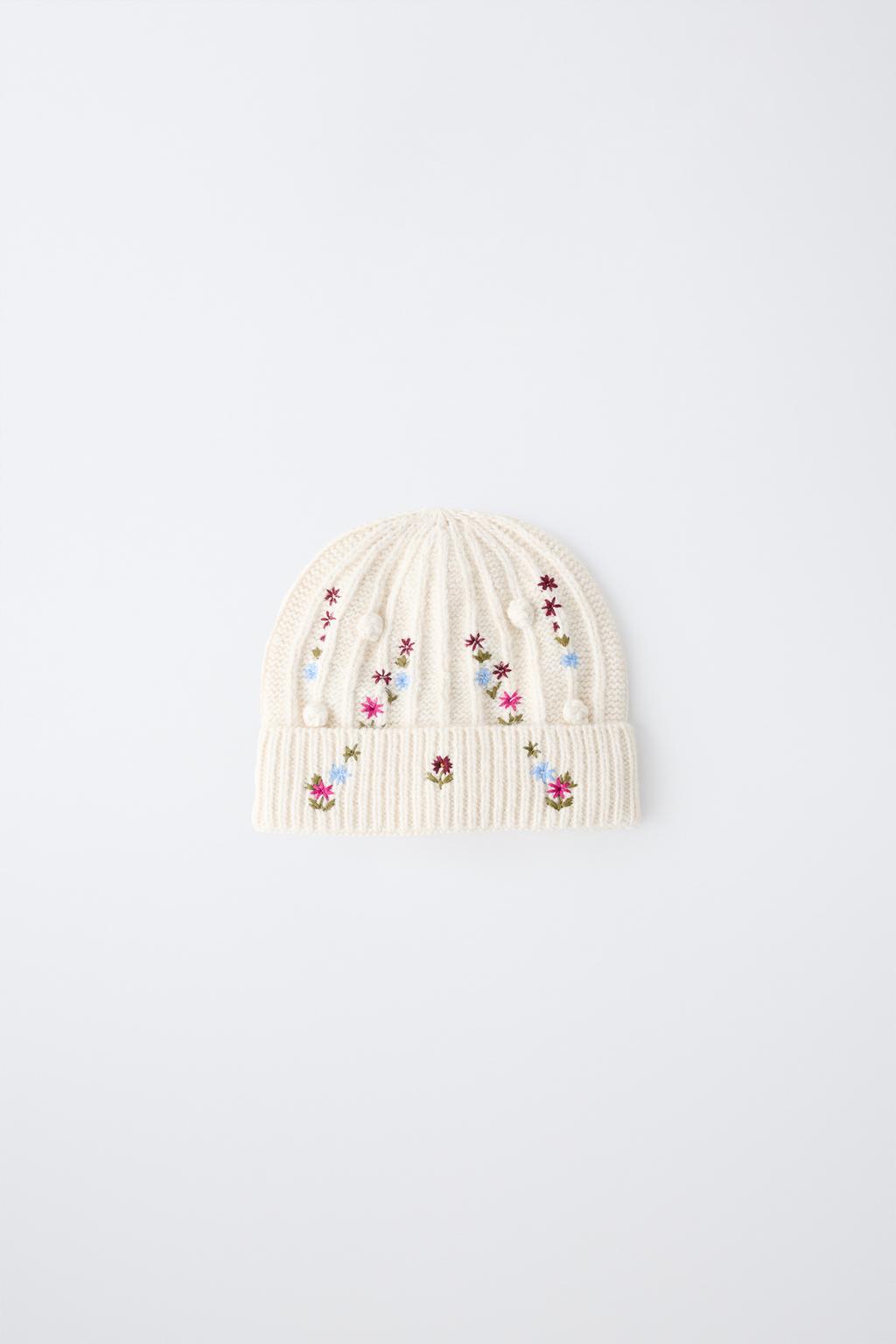 EMBROIDERED BOBBLE KNIT HAT