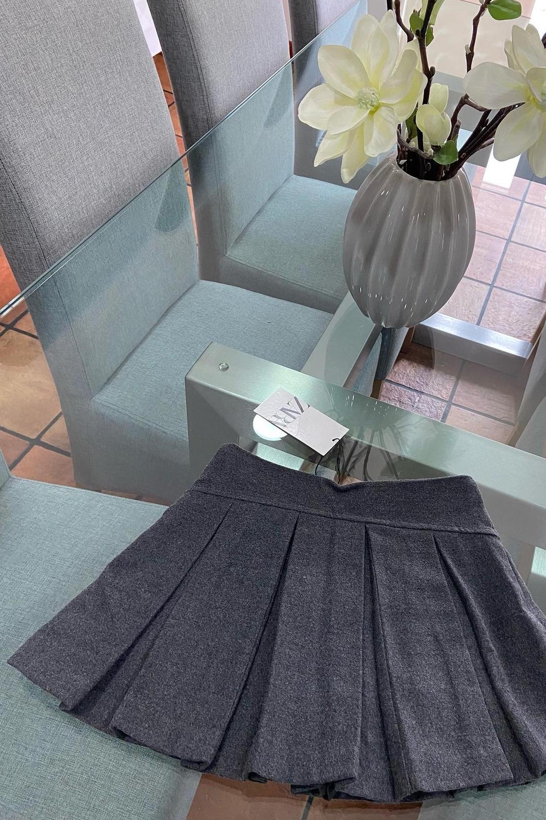 BOX PLEAT BERMUDA SKORT - Image 2