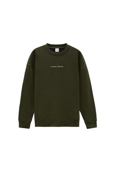 SWEATSHIRT WITH CONTRAST SLOGAN