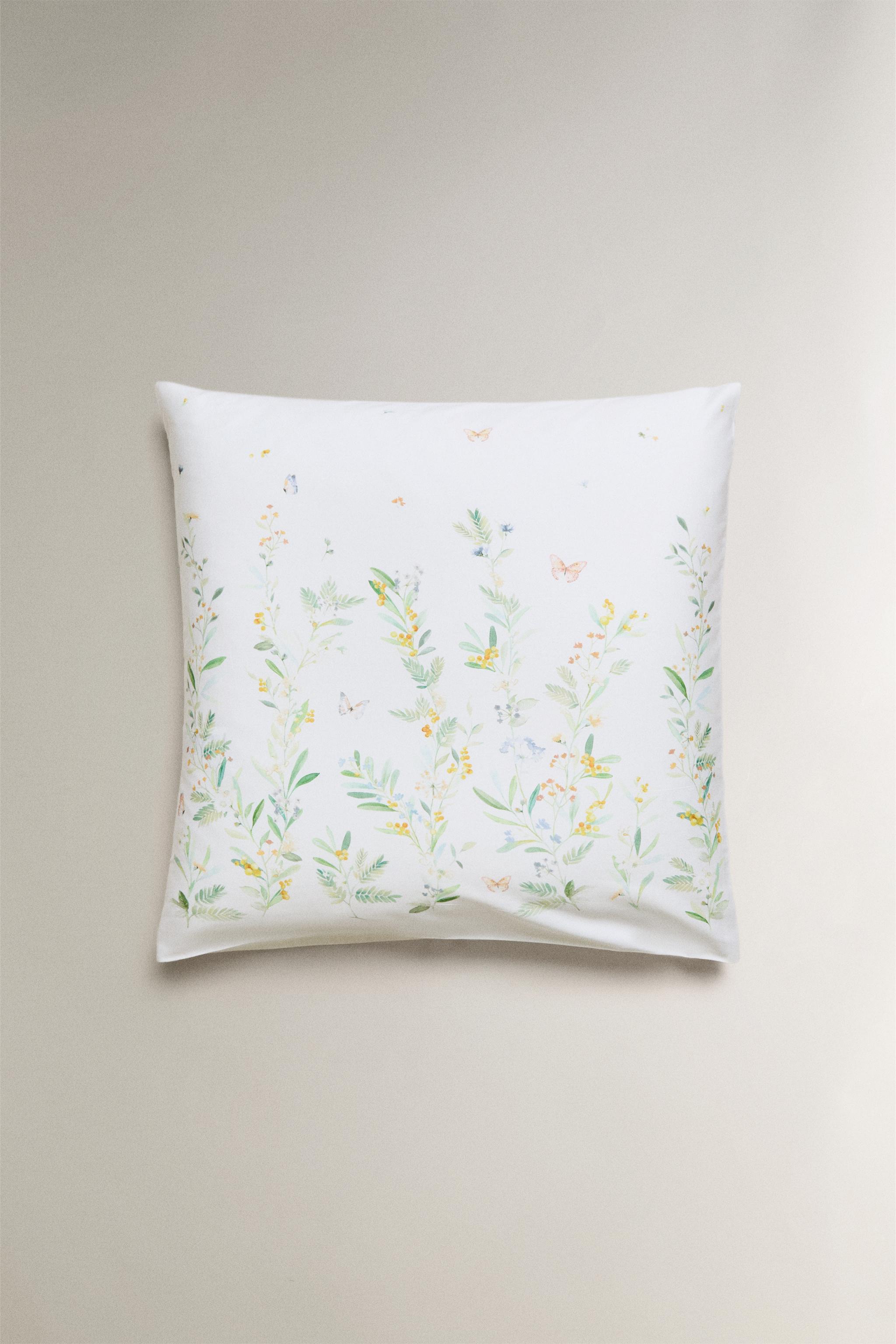 TAIE D’OREILLER SATIN FEUILLES ET FLEURS