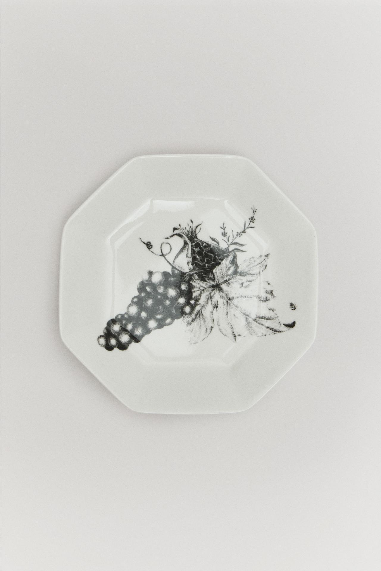 THE SKY OCTAGONAL DESSERT PLATE — White