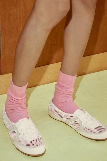 ОБУВКИ БЛЮХЕР С МРЕЖЕСТИ ДЕТАЙЛИ - Бяло от Zara