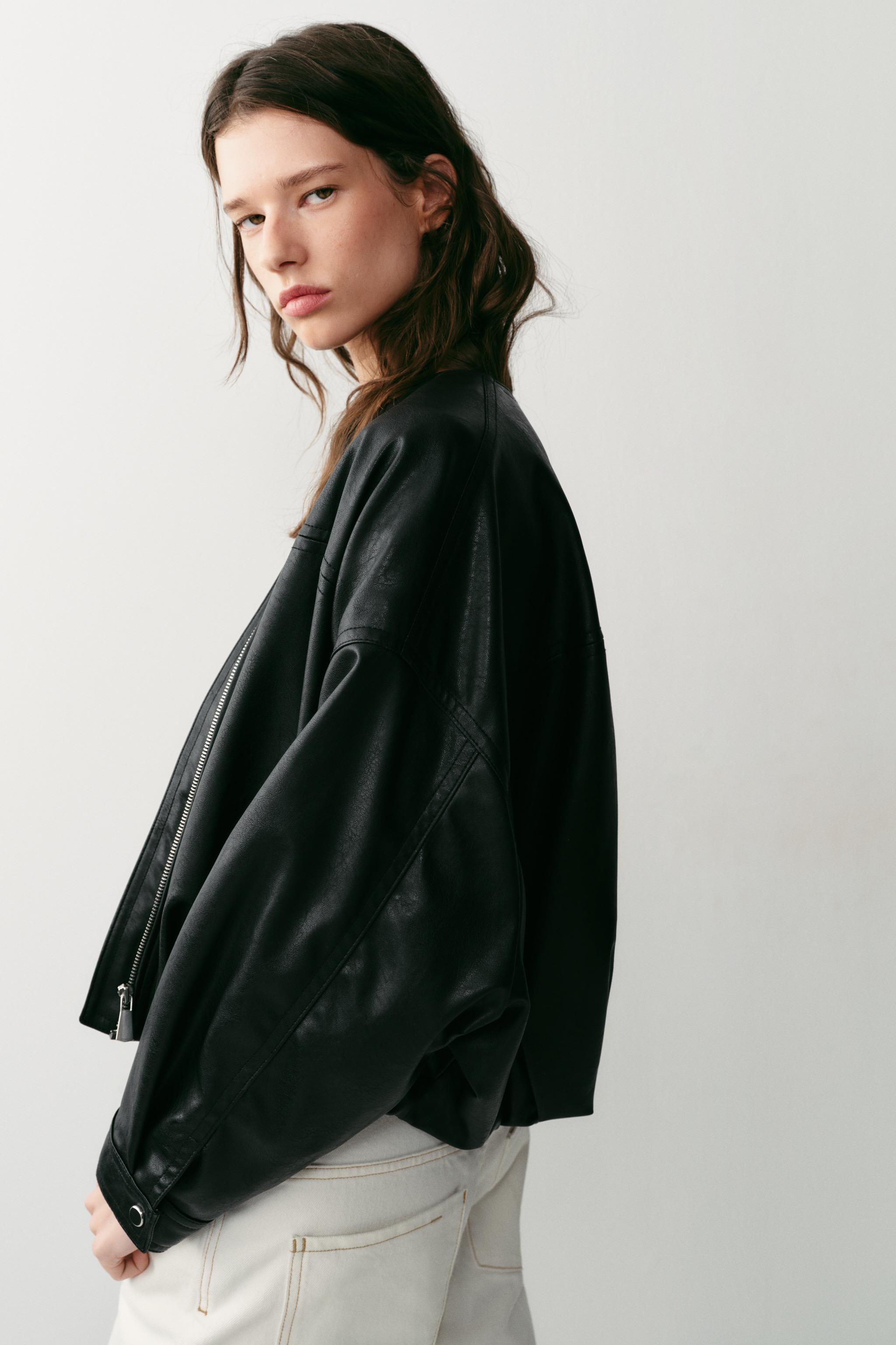 Женские куртки Zara FAUX LEATHER BALLOON BOMBER JACKET — фото 7