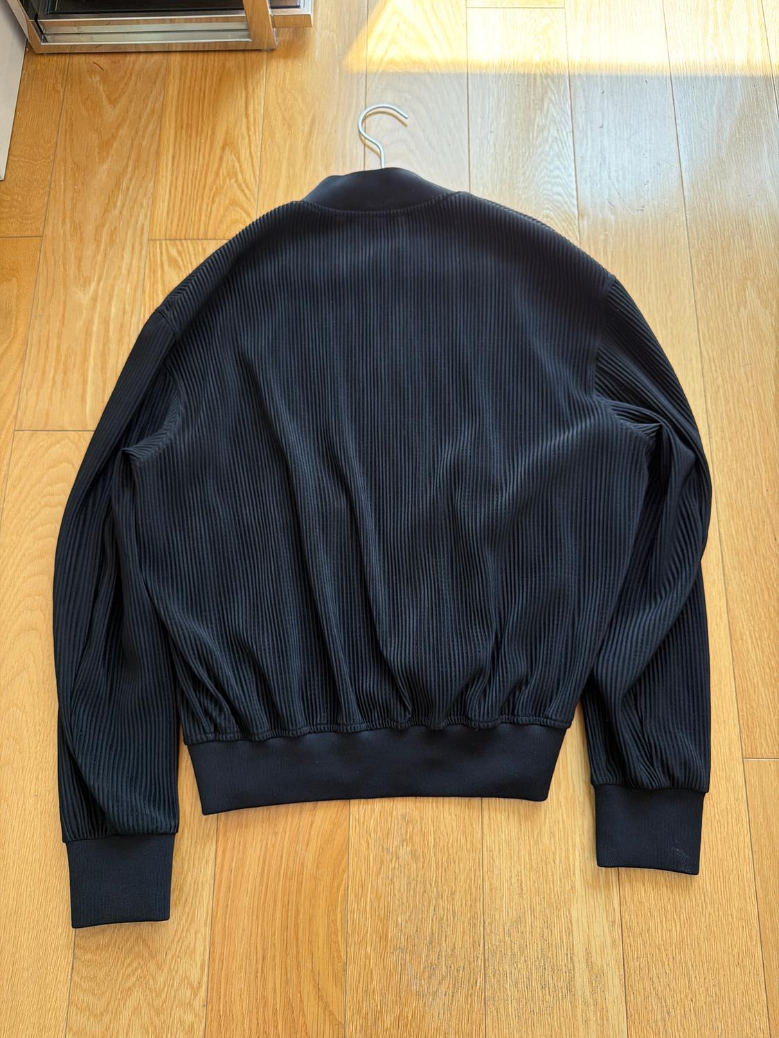 PLEATED BOMBER JACKET - Image 3
