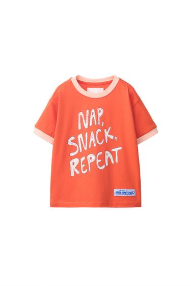 CAMISETA TEXTO CONTRASTE - Rojo / Naranja de Zara