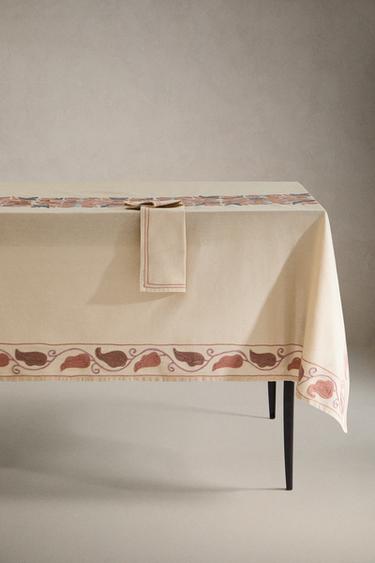 EMBROIDERED COTTON TABLECLOTH - Pinks by Zara - Image 4