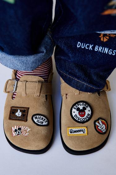 КОЖАНЫЕ САБО С МИККИ МАУСОМ © DISNEY — Песочно-коричневый от Zara