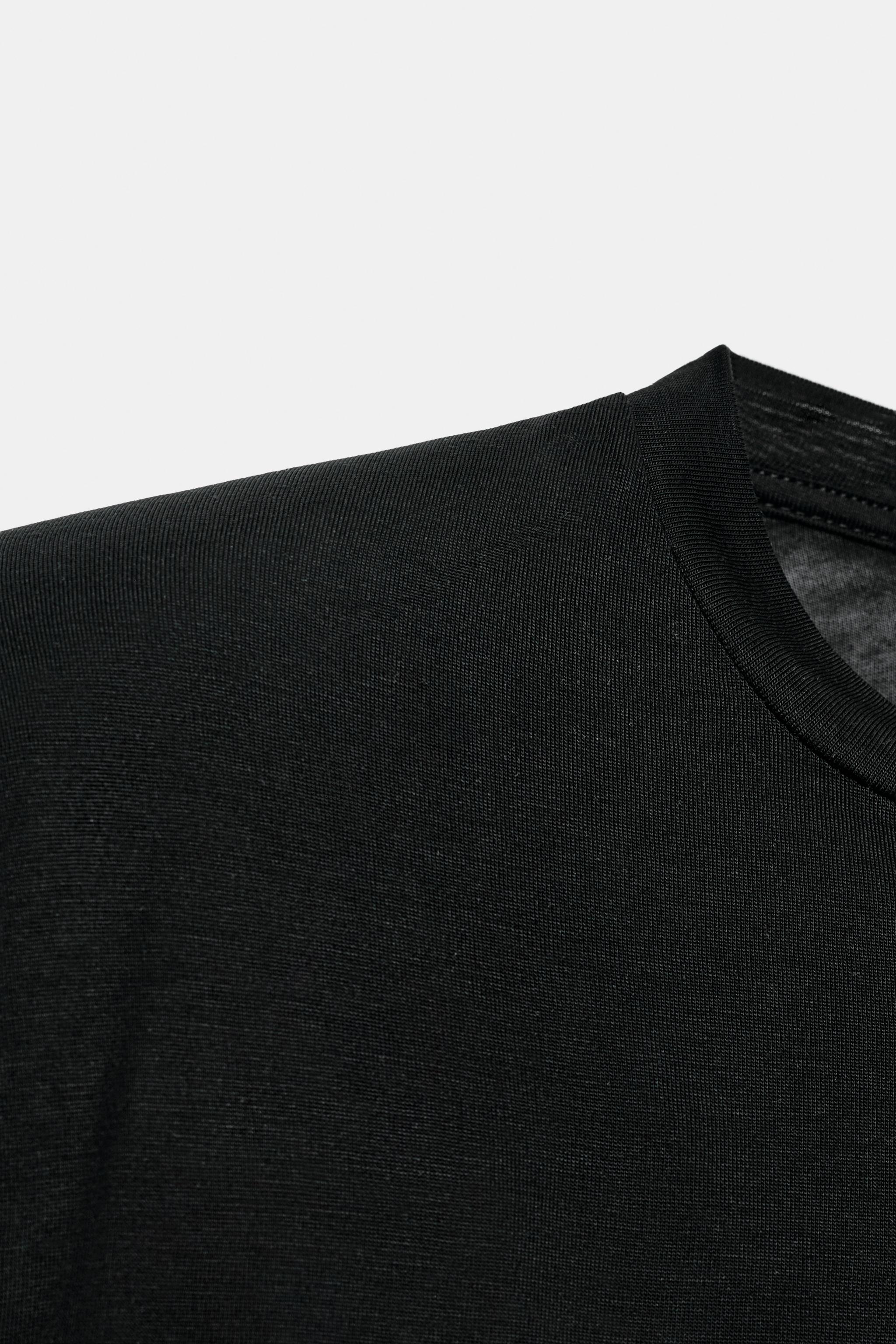 FLOWY SHOULDER PAD T-SHIRT