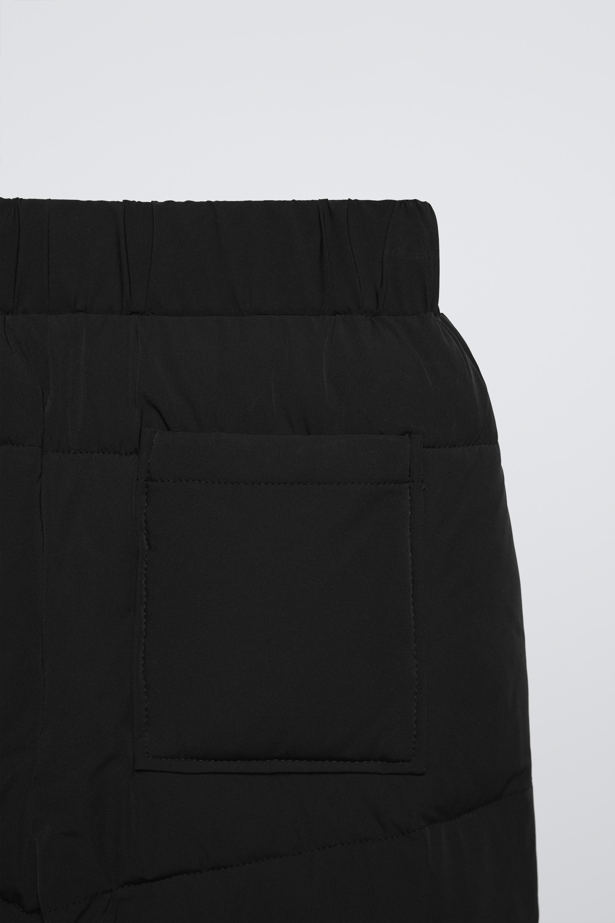 ZARA　スキーズボン WATER RESISTAR AND WINTER SKI COLLECTION WATER RESISTANT AND WIND PROTECTION SKINNY