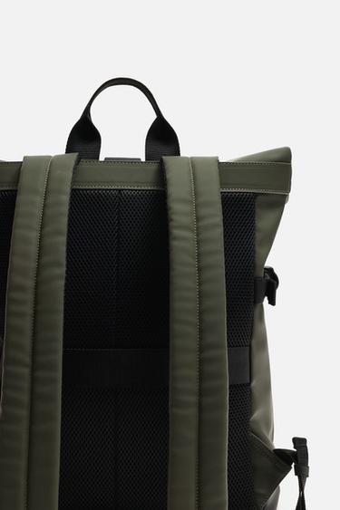 SAC À DOS EFFET GOMME À RABAT - Vert kaki de Zara - Image 4