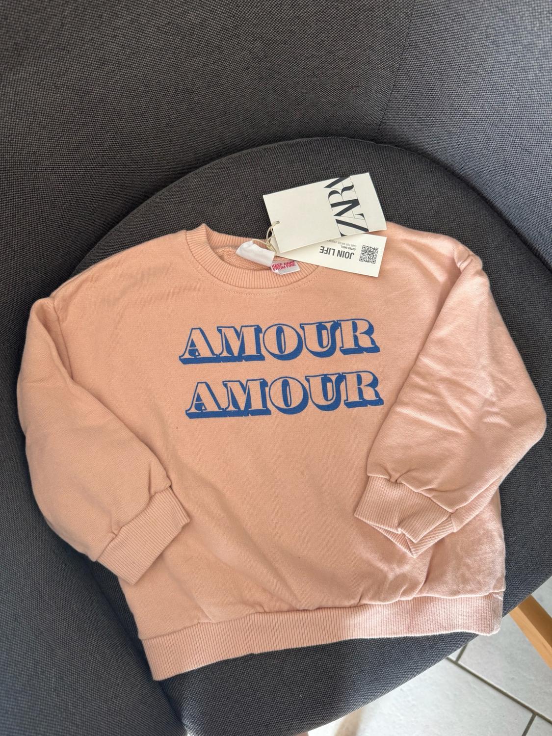 AMOUR AMOUR SWEATSHIRT - Image 4